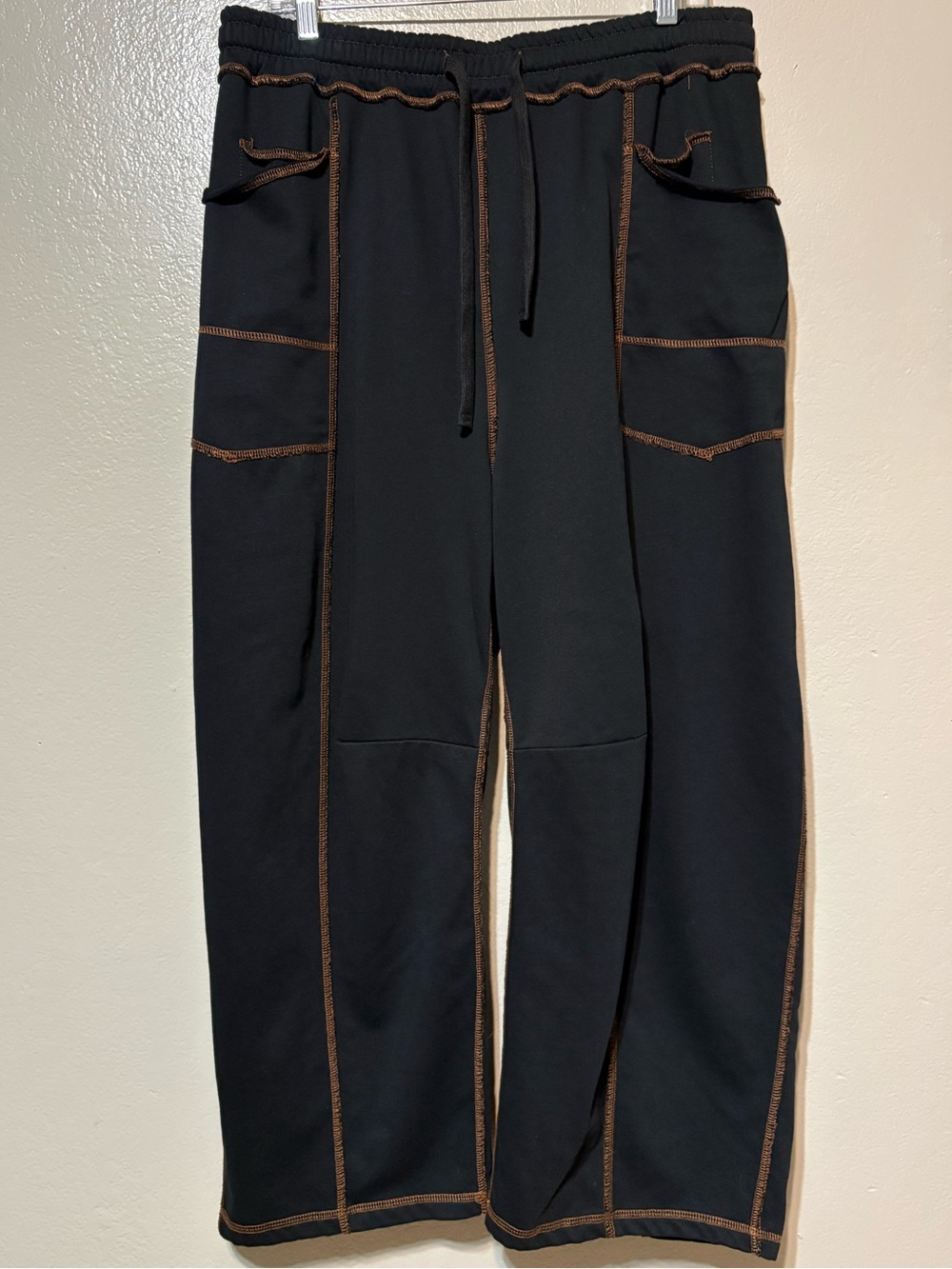 Women’s Black Sweat/lounge pants with Contrast Stitching Size 2XL